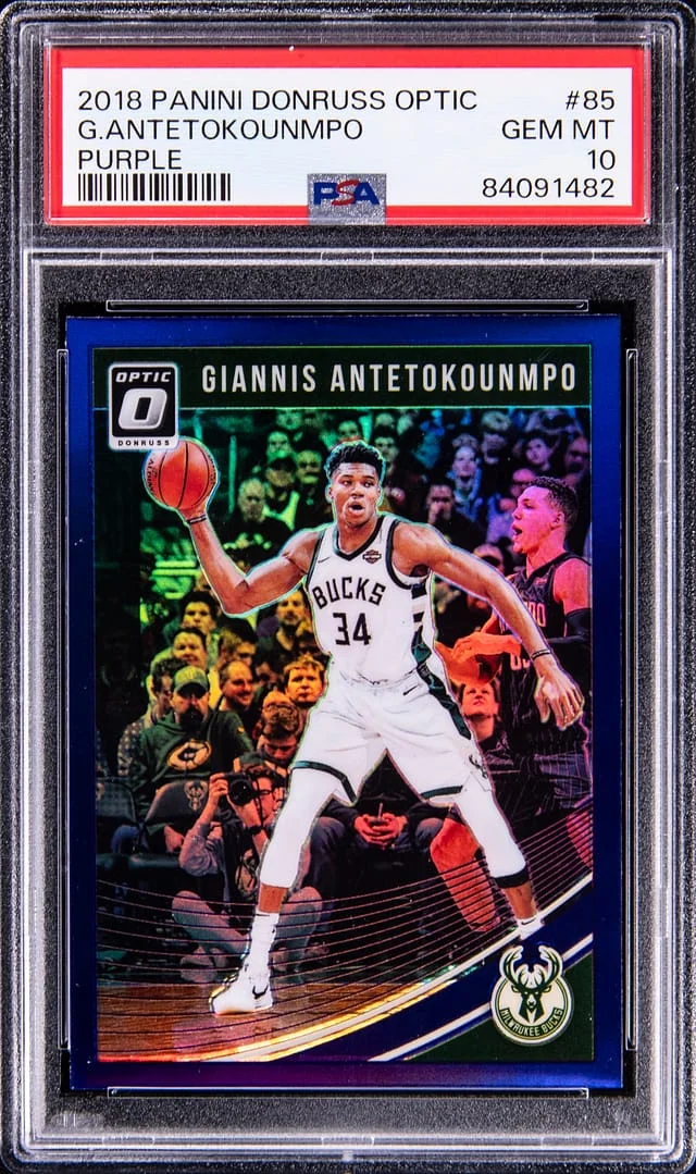 2018-19 Panini Donruss Optic Giannis Antetokounmpo Blue Velocity #85 card image