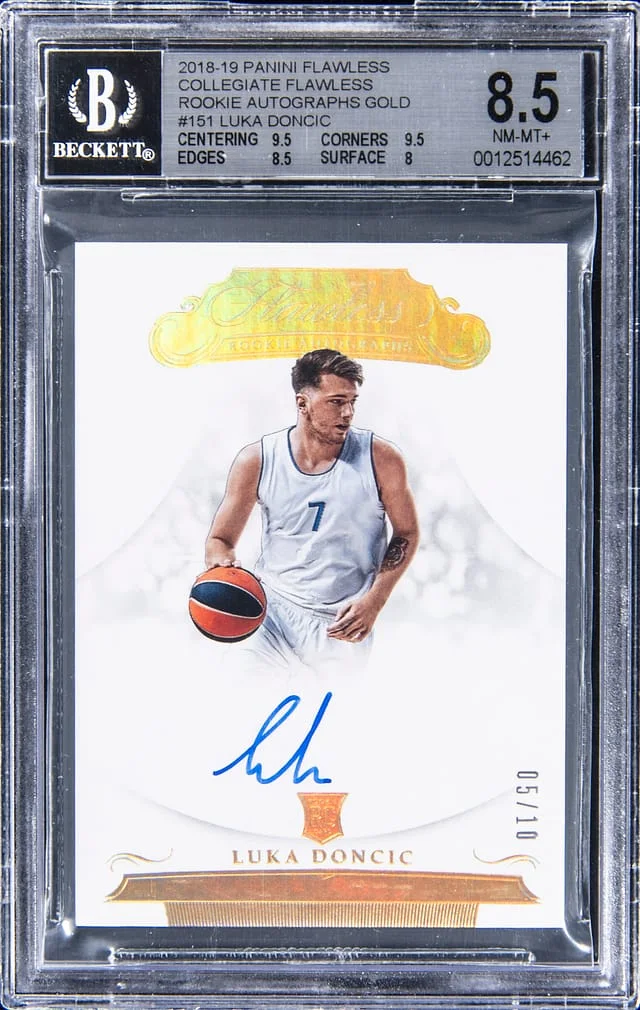 2018-19 Panini Flawless Luka Doncic Collegiate Autographs Emerald #151 card image