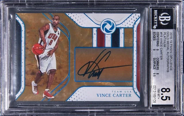 2018-19 Panini Vince Carter Opulence Gold Medal Autographs Platinum #GM-VCT card image