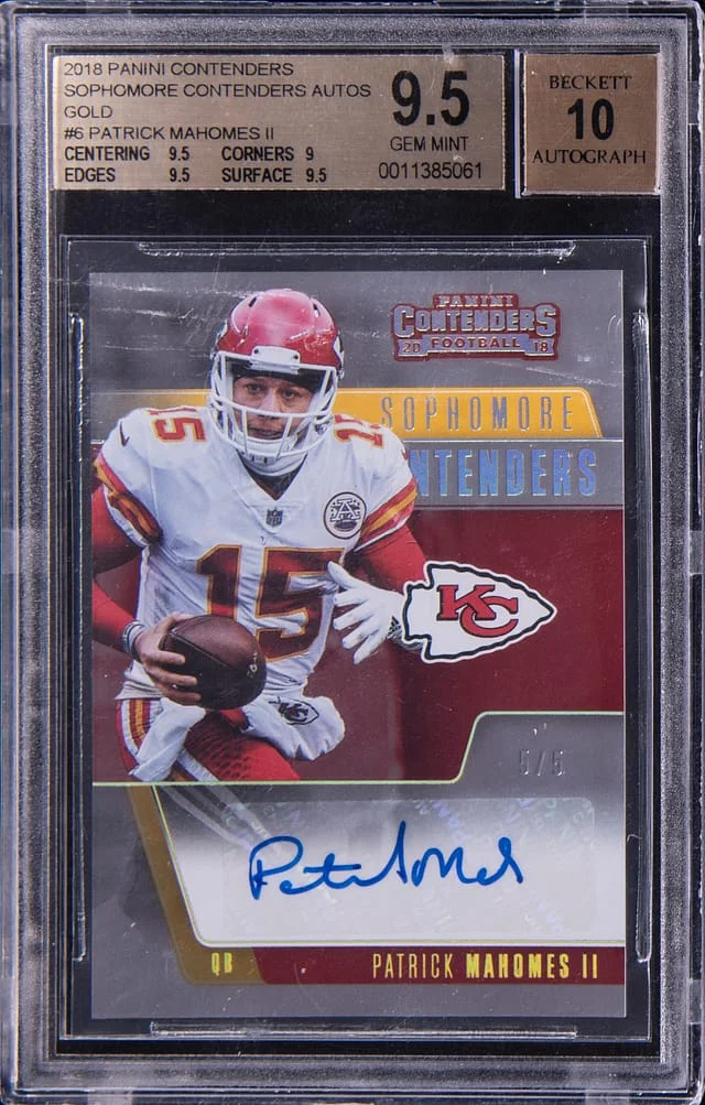 2018 Panini Contenders Patrick Mahomes II Sophomore Contenders Autograph Gold #SC6 card image