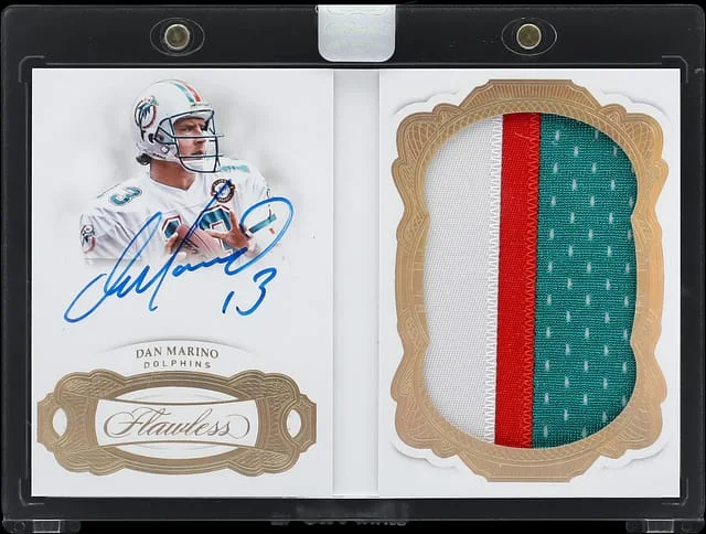 2018 Panini Flawless Dan Marino Veteran Booklets Holo Gold #VB-DM card image