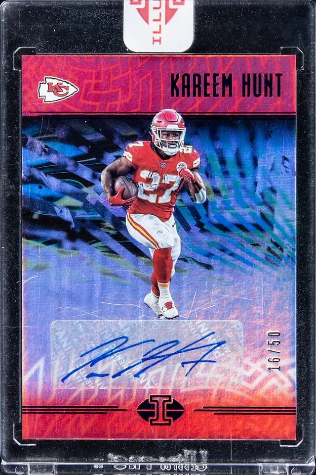 2018 Panini Illusions Kareem Hunt Blue Autographs #17 card image