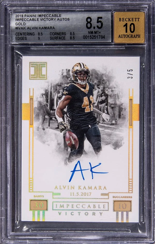 2018 Panini Impeccable Alvin Kamara Victory Autographs Gold #IV-AK card image