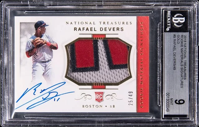 2018 Panini National Treasures Rafael Devers Materials Signatures Gold #9 card image