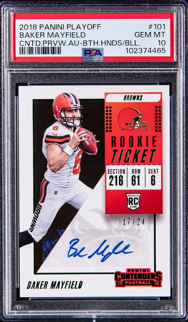 2018 Panini Playoff Baker Mayfield Contenders Preview Autograph Both Hands on Ball #101 card image