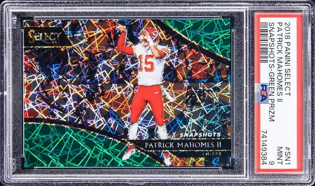 2018 Panini Select Patrick Mahomes Snapshots Green Prizm #SN-1 card image