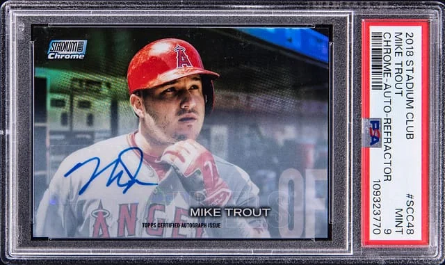 2018 Stadium Club Mike Trout Chrome-Auto-Refractor #SCC48 card image