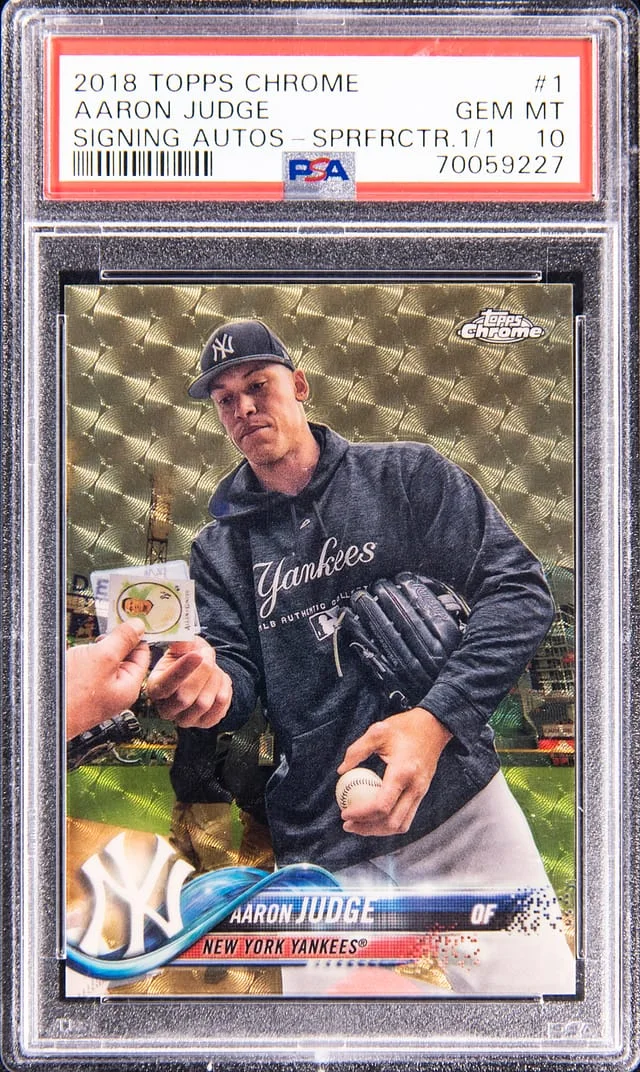 2018 Topps Chrome Aaron Judge, Signing Autographs SuperFractor #1 card image