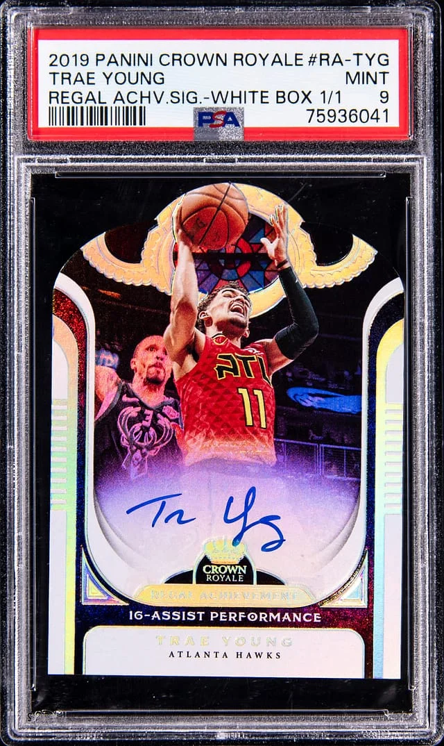 2019-20 Panini Crown Royale Trae Young Regal Archive Signatures White Box #RA-TYG card image