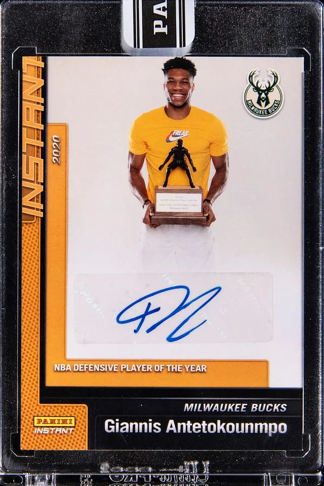 2019-20 Panini Giannis Antetokounmpo Instant NBA Defensive Player of the Year Autographs #183 card image