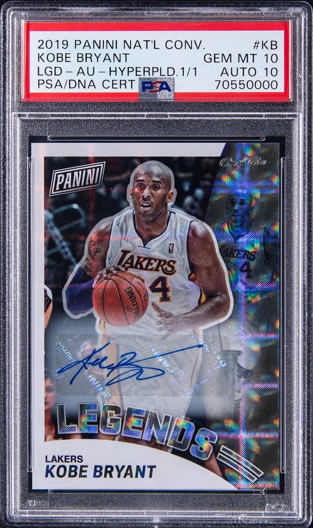 2019-20 Panini Kobe Bryant National Convention Legends Autograph Hyper Plaid #KB card image