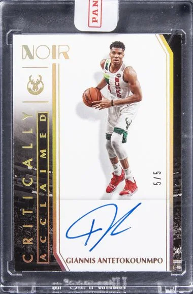 2019-20 Panini Noir Giannis Antetokounmpo Critically Acclaimed Signatures Holo Gold #CA-GAN card image