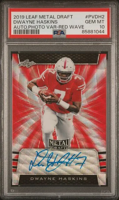 2019 Leaf Metal Dwayne Haskins Draft Autographs Photo Variation Red Wave #PV-DH2 card image