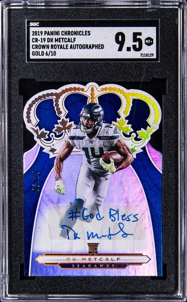 2019 Panini Chronicles Dk Metcalf Crown Royale Autographed Gold #CR-19 card image