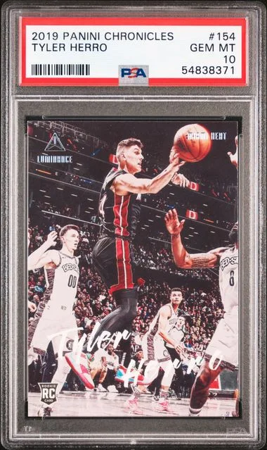 2019 Panini Chronicles Tyler Herro #154 card image