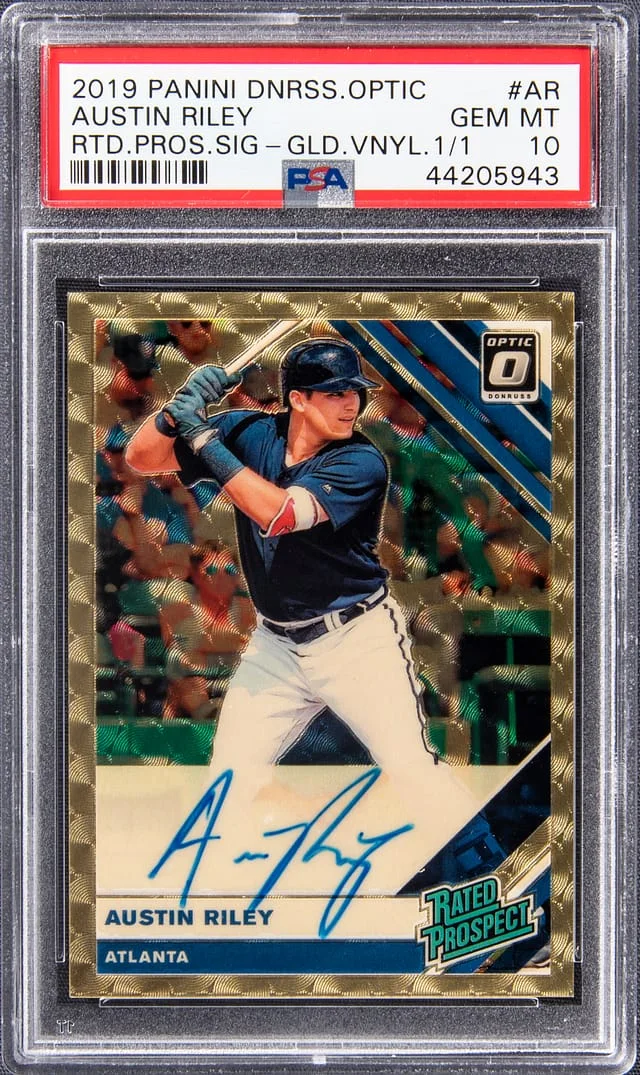 2019 Panini Donruss Optic Austin Riley Rated Prospect Signatures Gold Vinyl #RPS-AR card image