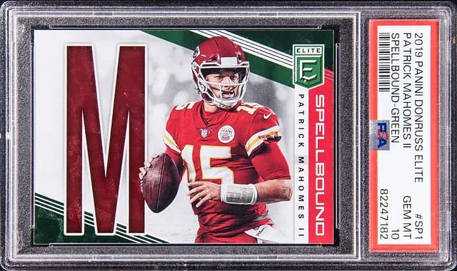 2019 Panini Donruss Patrick Mahomes II Elite Spellbound Green #SP-1 card image