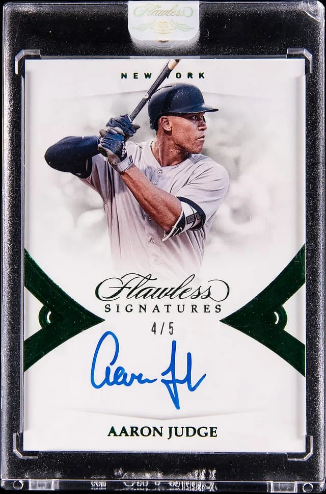 2019 Panini Flawless Aaron Judge Signatures Emerald #FS-AJ card image