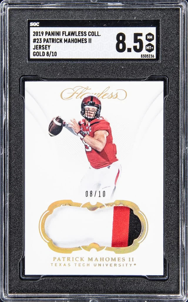 2019 Panini Flawless Patrick Mahomes II Collegiate Jersey Gold #23 card image