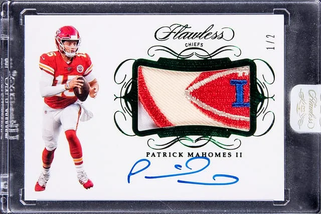 2019 Panini Flawless Patrick Mahomes II Patch Autographs #PA-PMII card image
