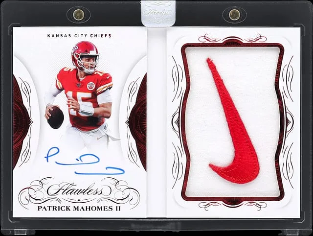2019 Panini Flawless Patrick Mahomes II Veteran Booklet Autographs Ruby Nike Swoosh #VBA-PMA card image