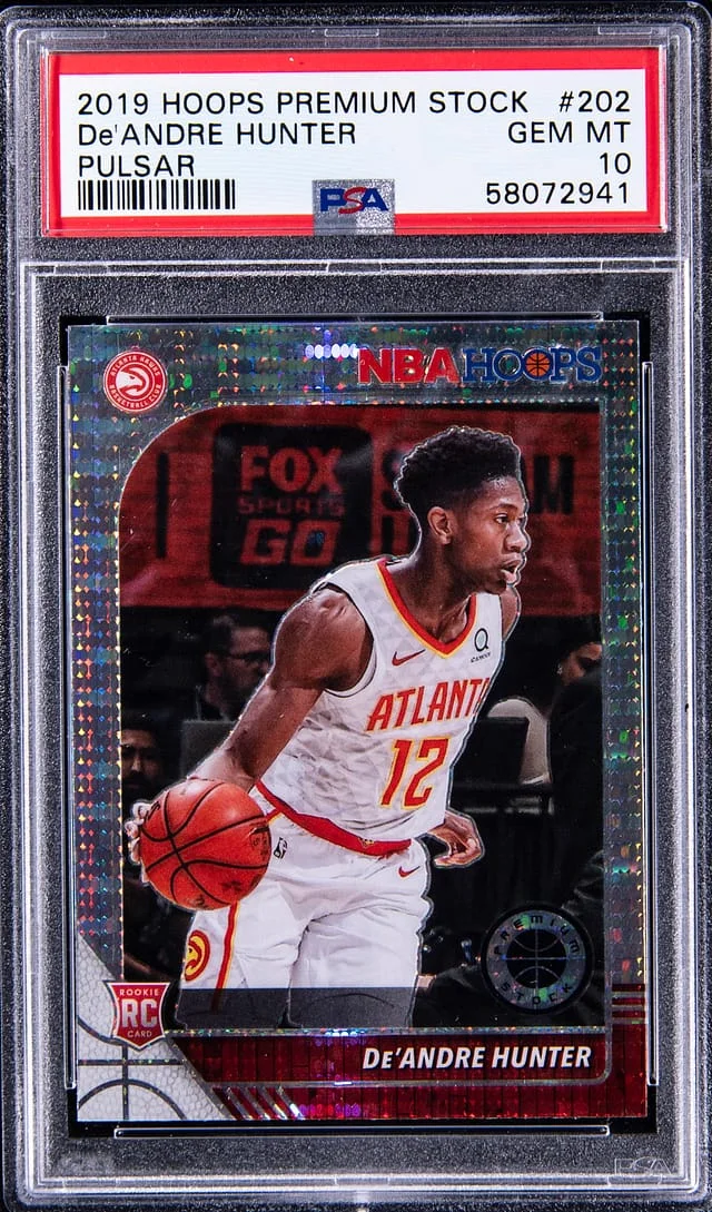 2019 Panini Hoops Premium Stock De'Andre Hunter Pulsar #202 card image