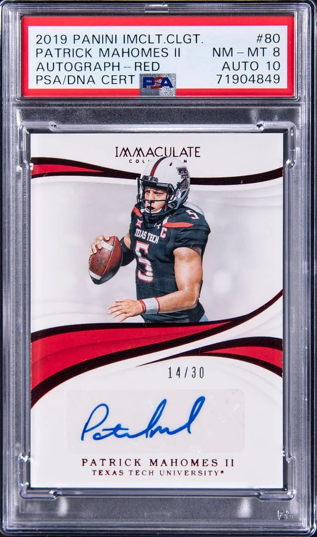 2019 Panini Immaculate Collection Patrick Mahomes II Collegiate Autograph Red #80 card image