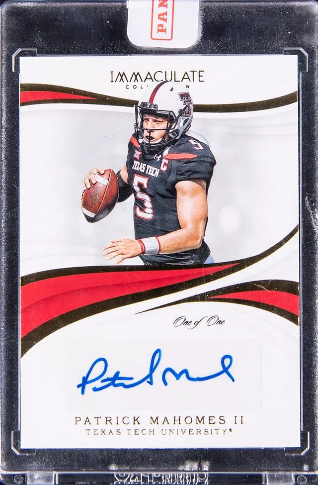 2019 Panini Immaculate Patrick Mahomes II Collegiate #80 card image