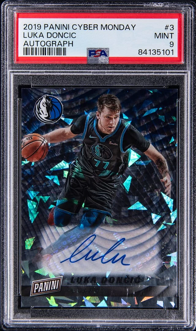 2019 Panini Luka Doncic Cyber Monday Autograph #3 card image