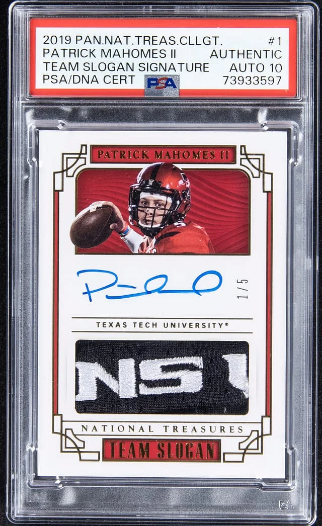 2019 Panini National Treasures Patrick Mahomes II Collegiate Team Slogan Signatures #1 card image