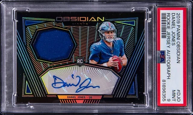 2019 Panini Obsidian Daniel Jones Jersey Autograph #RJA-DJD card image