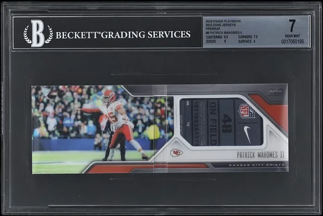 2019 Panini Patrick Mahomes II Playbook Red Zone Jerseys Premium #RZ-9 card image
