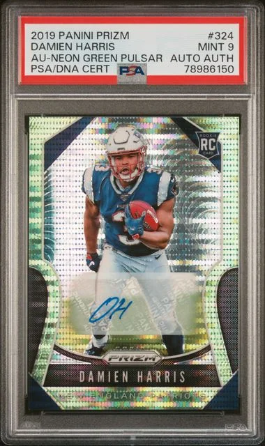 2019 Panini Prizm Damien Harris Autograph-Neon Green Pulsar #324 card image