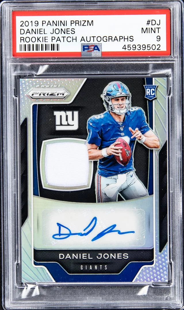 2019 Panini Prizm Daniel Jones Patch Autographs #DJ card image