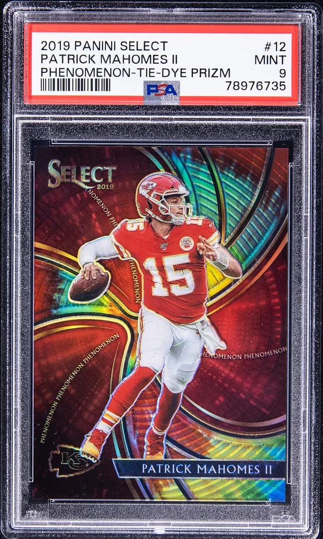2019 Panini Select Patrick Mahomes II Phenomenon Tie-Dye Prizm #12 card image