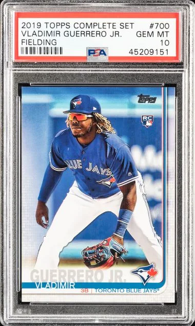 2019 Topps Complete Set Vladimir Guerrero Jr. Fielding #700 card image