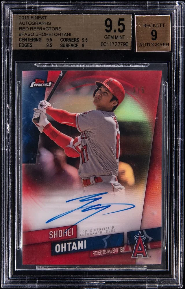 2019 Topps Finest Shohei Ohtani Autographs Red Refractor #FA-SO card image