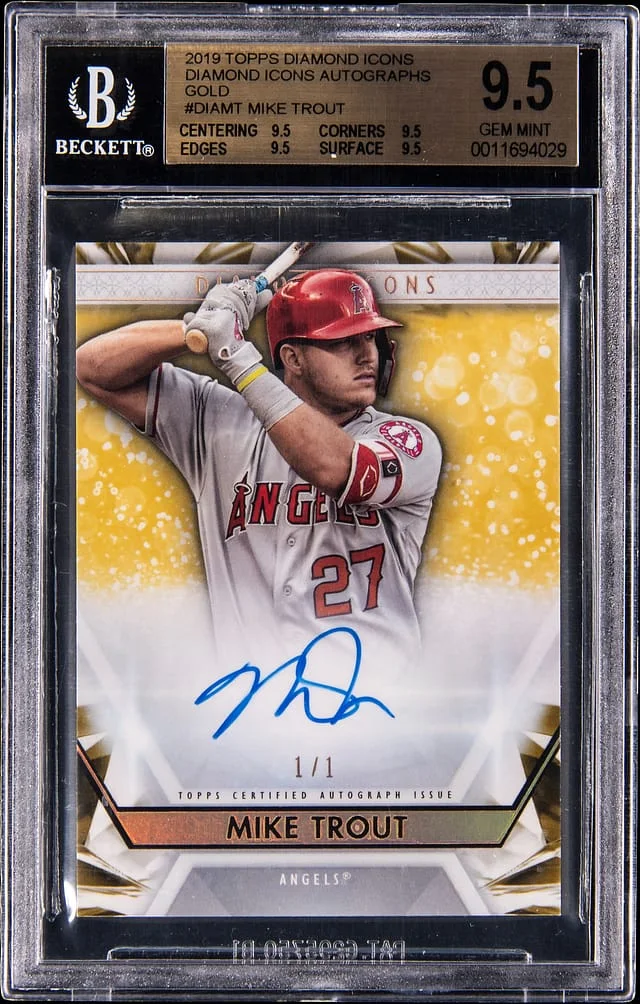 2019 Topps Mike Trout Diamond Icons Autographs Gold #DIA-MT card image