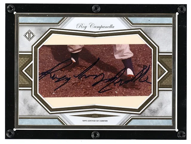 2019 Topps Roy Campanella Transcendent Collection Oversized Cut Signature Box Topper #TCS-RCA card image