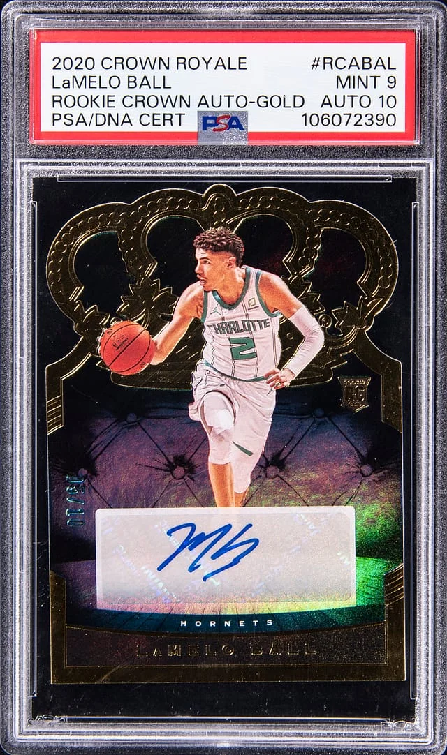 2020-21 Panini Crown Royale LaMelo Ball Crown Autograph Gold #RCA-BAL card image