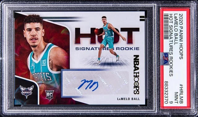 2020-21 Panini Hoops LaMelo Bell Hot Signatures Rookies #HRLMB card image