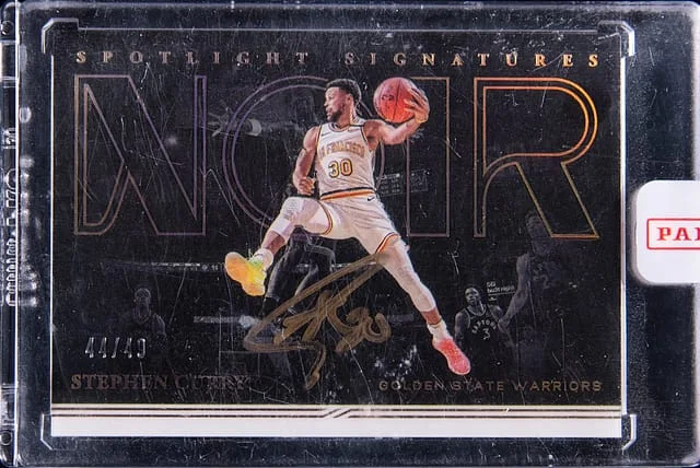 2020-21 Panini Noir Stephen Curry Spotlight Signatures #SSH-SCU card image