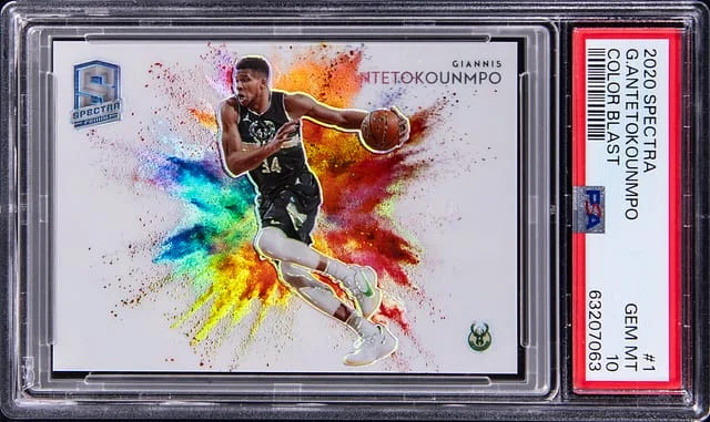 2020-21 Panini Spectra Giannis Antetokounmpo Color Blast #1 card image