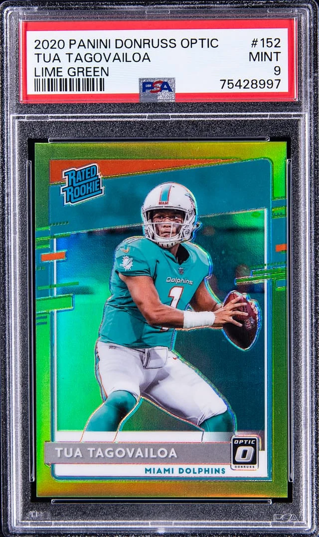 2020 Donruss Optic Tua Tagovailoa #152 card image