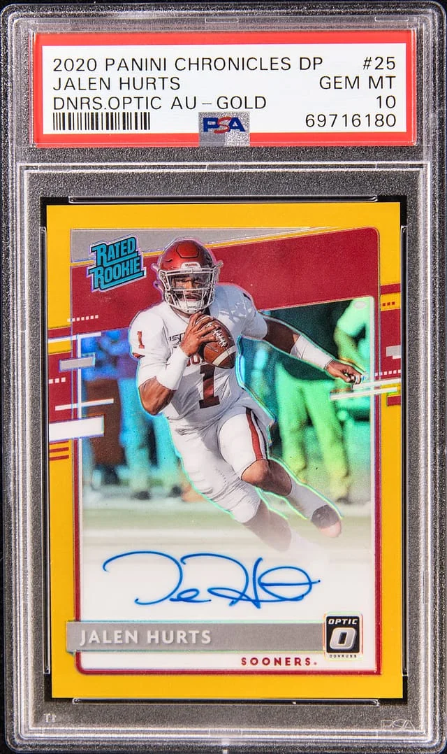 2020 Panini Chronicles Draft Picks Jalen Hurts Donruss Optic Autographs-Gold #25 card image