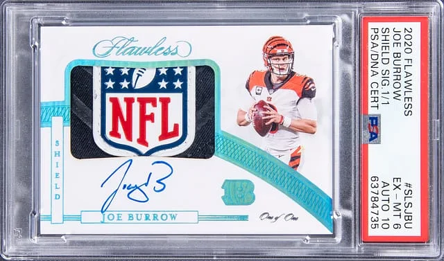 2020 Panini Flawless Joe Burrow Shield Signatures Platinum #JBU card image