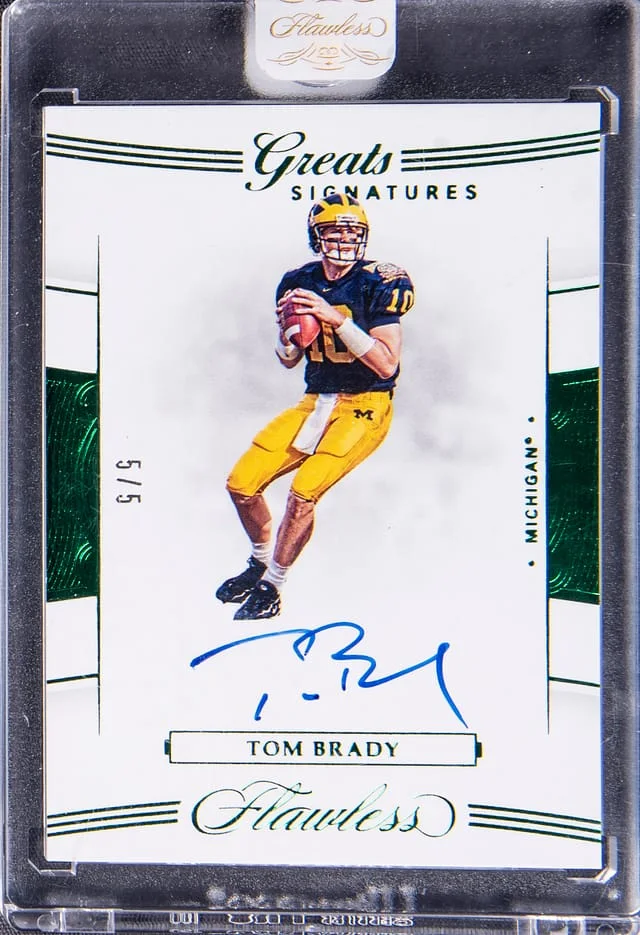 2020 Panini Flawless Tom Brady Collegiate Greats Signatures Emerald #33 card image