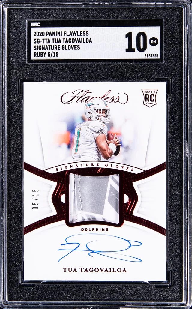 2020 Panini Flawless Tua Tagovailoa Signature Gloves Ruby #SG-TTA card image