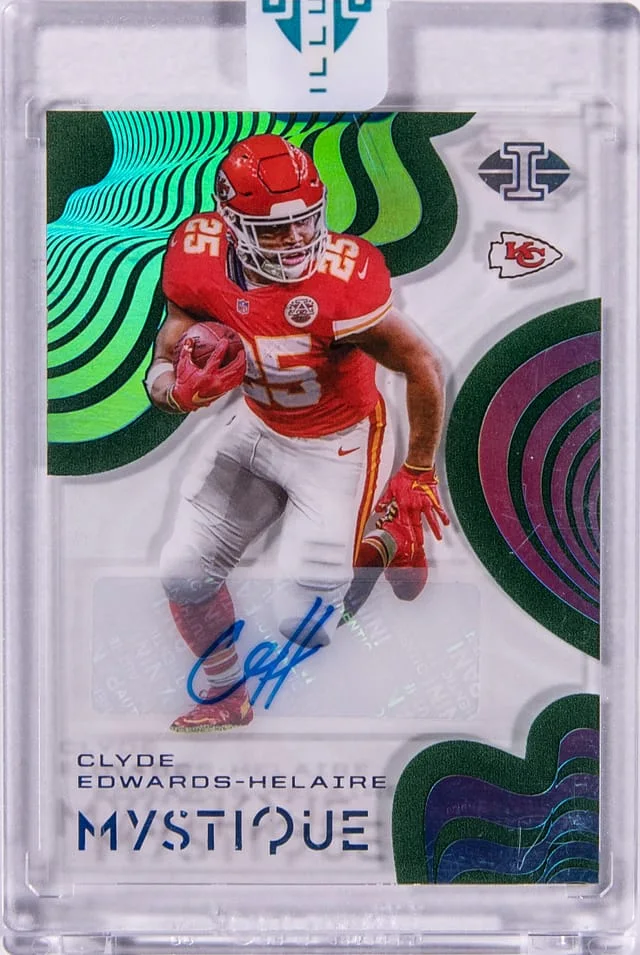 2020 Panini Illusions Clyde Edwards-Helaire Mystique Light Blue Autograph #MY7 card image