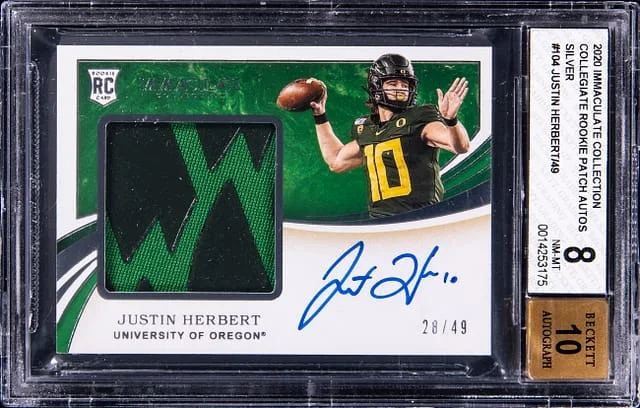 2020 Panini Immaculate Collection Justin Herbert Collegiate Patch Autos Silver #104 card image